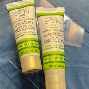 Mary Kay Satin Lips Duo - Green and White scrub & balm